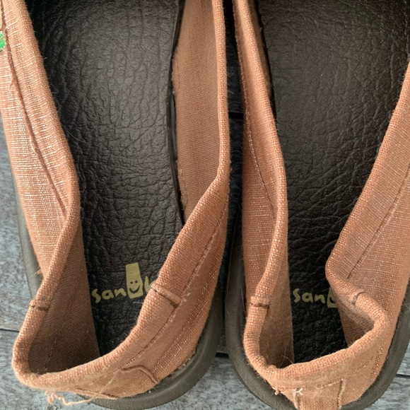 Sanuk Slip On Loafers - Picture 6 of 9